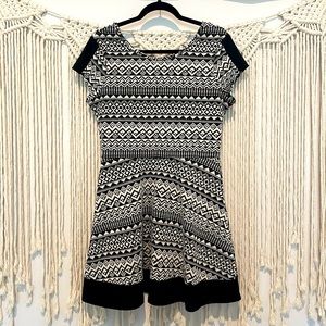 Paper Doll Short Dress Size L